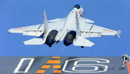 关税战硝烟未散!北六代歼50 战机出现 “舰载基因”,会改变未来海战格局!