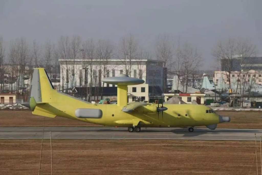 中国神秘预警机突然曝光,“背靠背”雷达大变样,美方一句话道出真相