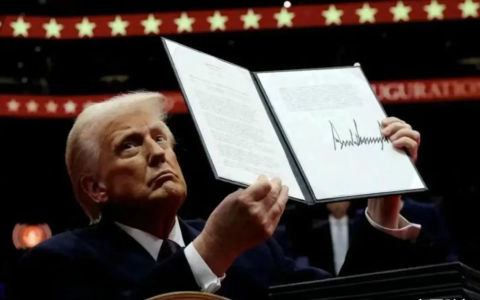 特朗普百日新政，全部烂尾？