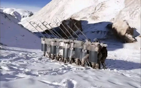 为什么大高手在玩冷兵器？