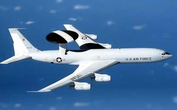 感谢美帝挖大坑!