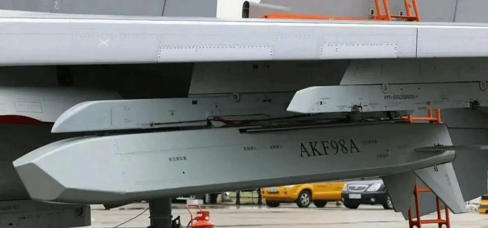 印军“风暴阴影”隐身巡航导弹被巴军“俘获”后,中国防空系统成了近期军贸市场第一抢手货!