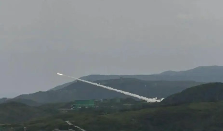 台军首次试射“海马斯”火箭炮,如何压制这种武器?