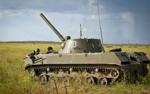 先不说122炮怎么来的，就说说毛子的122榴弹炮是怎么没的！