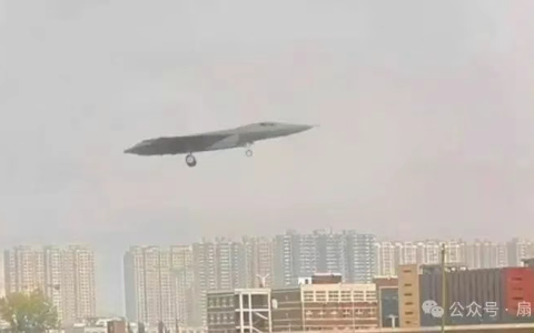 北六代机侧面靓图：单座设计 + 极致隐身，重新定义空战标准