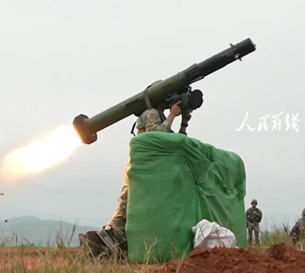 无法低调！中国竟然有两款红箭-12，红外热成像导弹成了大白菜