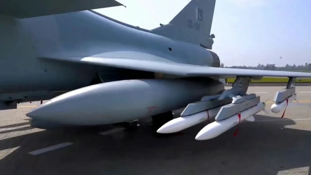 中式体系显神威，"歼10C+霹雳15"一战封神（模拟击落阵风全过程）