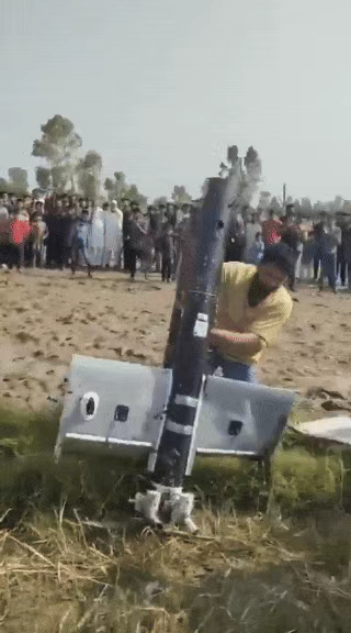 最新战况!印巴双方导弹、远火互射,巴基斯坦JF-17“枭龙”用中国导弹摧毁印度S400!