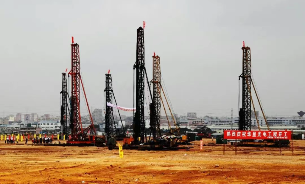 中国面板，走上牌桌的二十年