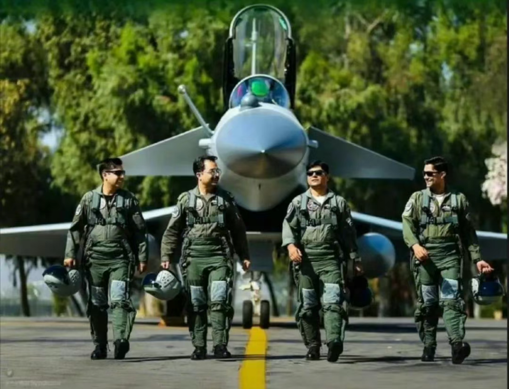 三哥只买顶配,巴铁专打精锐!印度不服输,砸锅卖铁第二轮开干