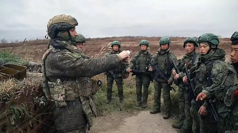 俄罗斯人的巨婴想法:称中国为了牵制和消耗美国而故意不向俄提供武器,不是负责任盟友