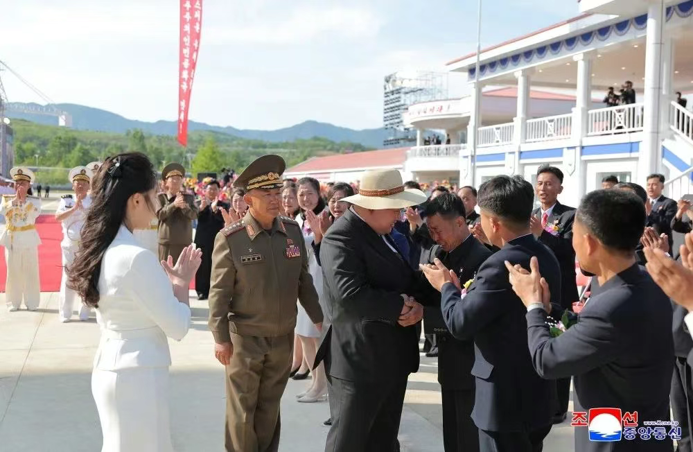 奇迹！朝鲜“姜健”号驱逐舰修复成功再次下水