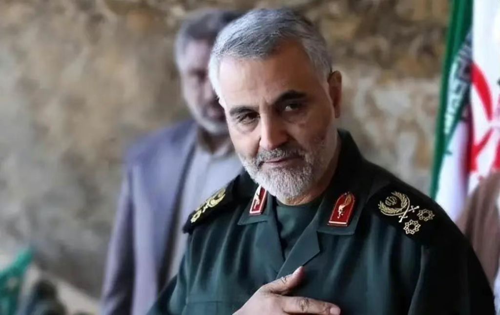 伊朗太奇葩了!美以或将伊朗灭国,中国应做好三大准备!