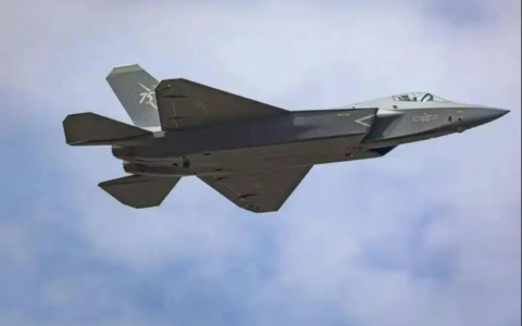 沈飞首席一锤定音：歼-35超越F-35，成为全球最强五代隐身机