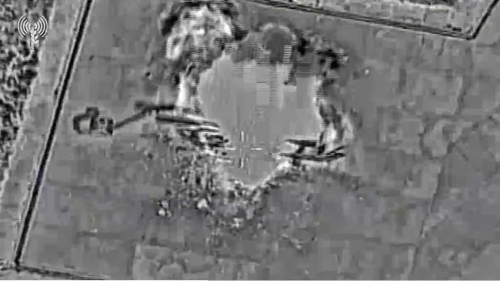 以色列空军摧毁伊朗AH-1直升机,都是巴列维王朝的遗物还经过升级