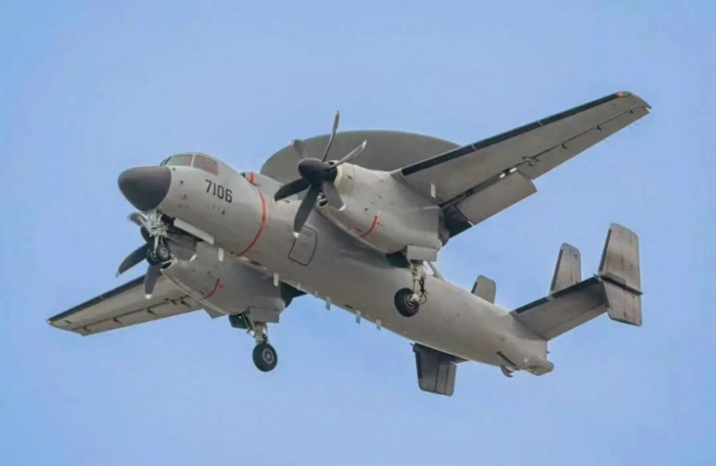 贴脸拍照!空警-600高清曝光,雷达罩薄如蝉翼,细节暗藏玄机