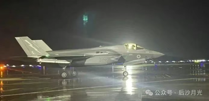 印度走大运，天上掉下个“大小姐”！嘿嘿嘿……