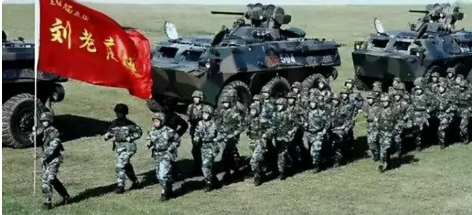 看不懂的122自行榴弹炮