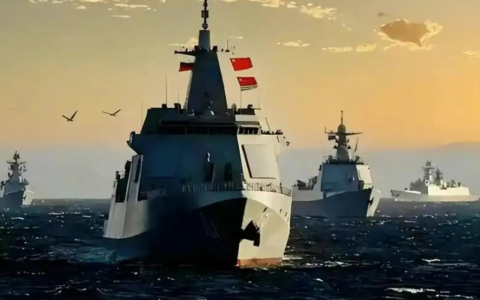 055大驱“开天眼”，携手预警机联网作战，超地平线致命一击