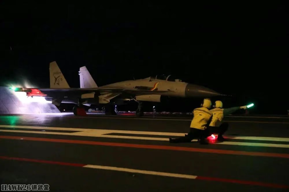 海外谈中国:两艘航母首次在第一岛链以外行动 挑战美国海上霸权