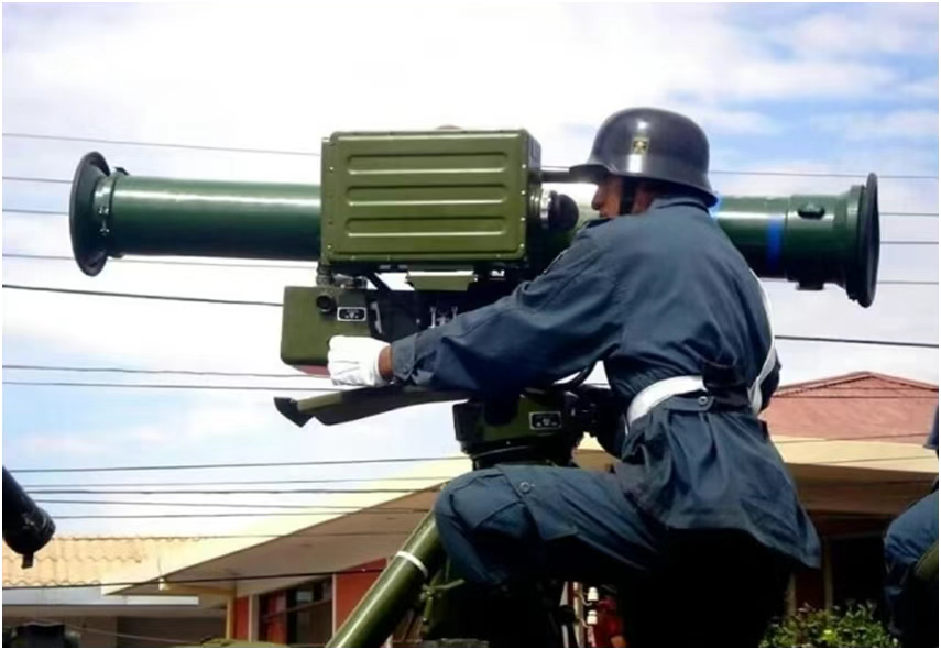 红箭导弹与德式钢盔更配,曾是打犹神器,击毁以色列重型步兵战车