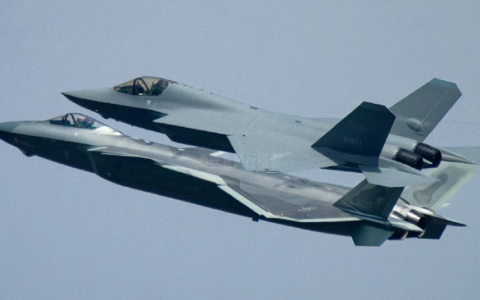 1588架！日本突然披露，中国空军的实力，深不可测！