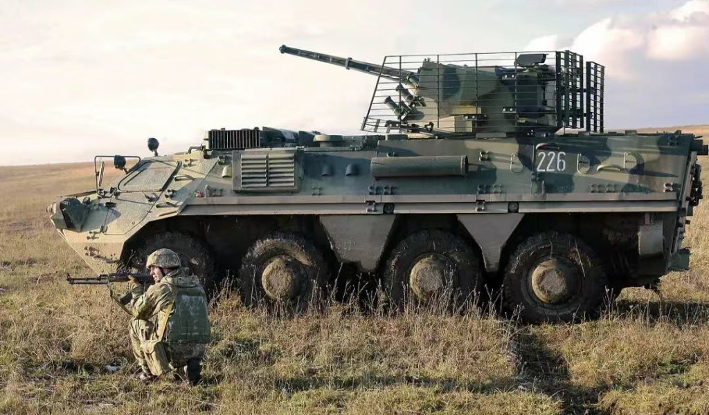 朱时茂,你这个浓眉大眼的家伙也叛变革命了!——BTR-4步兵战车