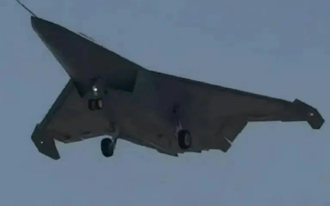 歼50+福建舰的战斗力如何？