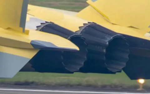 歼-20尾喷管锯齿，不光能雷达隐身，还藏着一个鲜为人知的大秘密