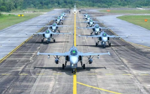 泰军F-16轰炸柬埔寨，洪森是否悔不当初？