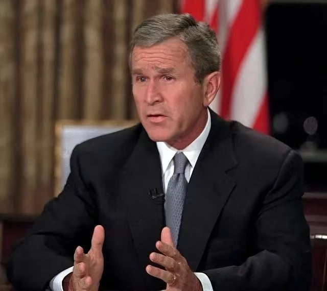 大国博弈,小国要崩!