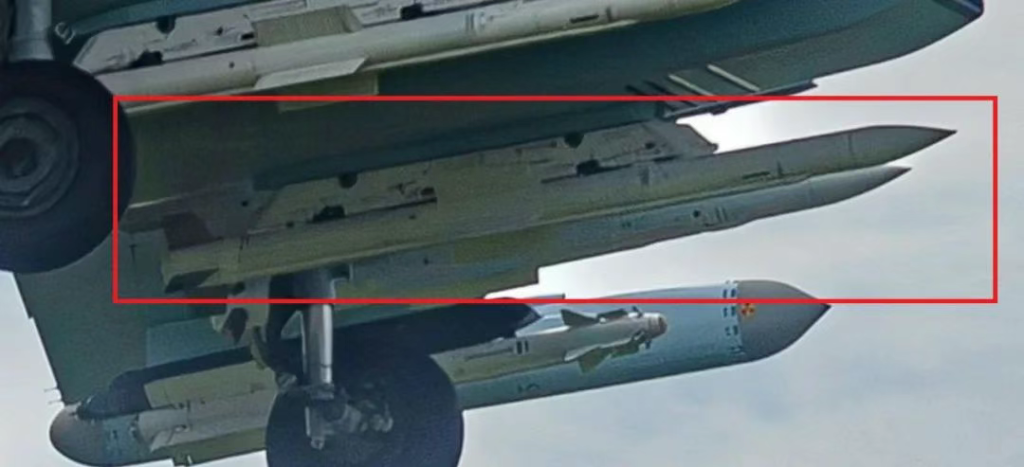 惊爆!俄军秘密导弹突然登场,性能直逼中国 “霹雳 - 15”,空战要变天?