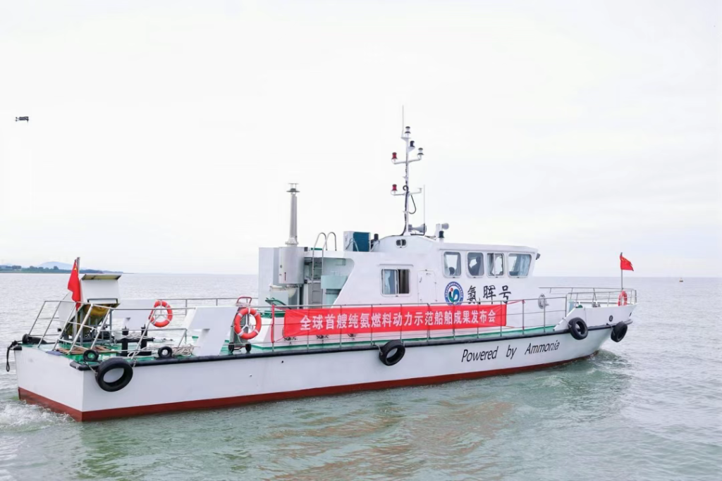 全球首艘!中国亮剑,西方为何还在纸上谈兵?