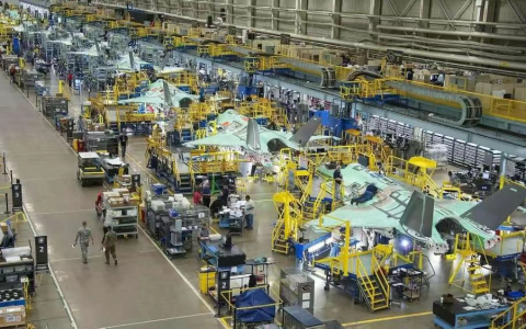 沈飞27万平方米新厂房曝光！年产100架歼-35？总师：像制造手机一样制造战斗机！