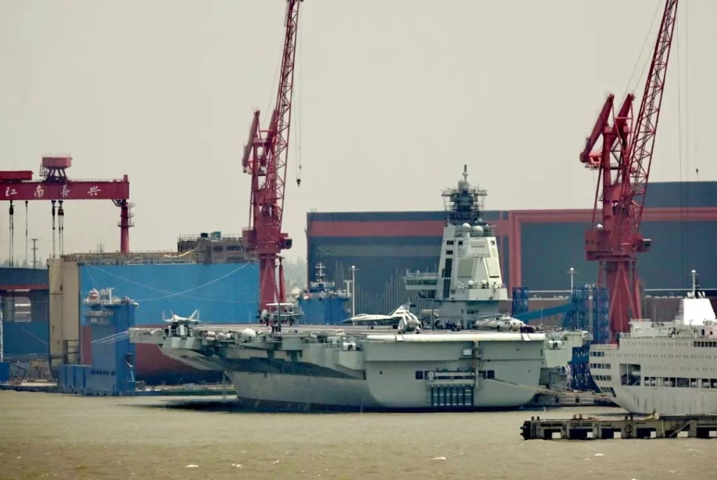 弹射版歼15D电子战机曝光!配套舰载机已全部亮相完毕,福建舰要交付了吗