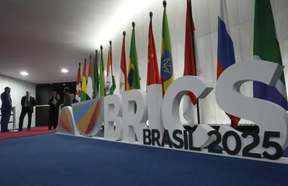 中国必须帮忙:印度已废,特朗普瞄准第二国想突破金砖!