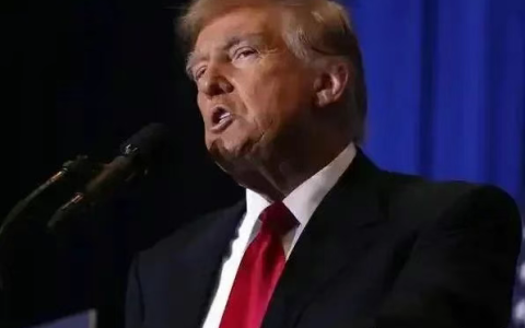 特朗普为何深夜喊话中国：“大豆滞销，帮帮我们”！