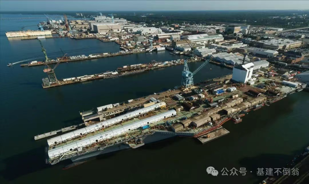 中国004航母核航母开建,排水量达12万吨,百架歼35碾压福特级?