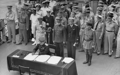 小日本为啥还那么猖狂？中国该咋办？！