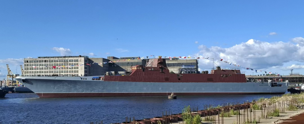 开工6年后,俄首艘改进型22350护卫舰下水,垂发或增至64单元