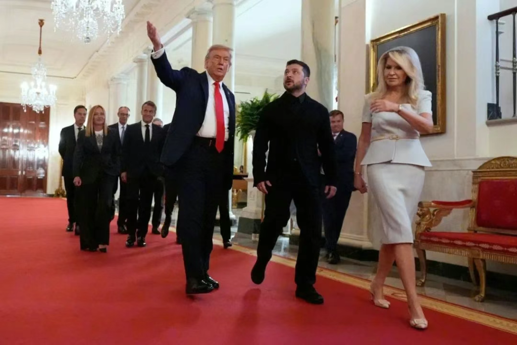 看完懂王与泽圣的会晤,就知道东大稳了