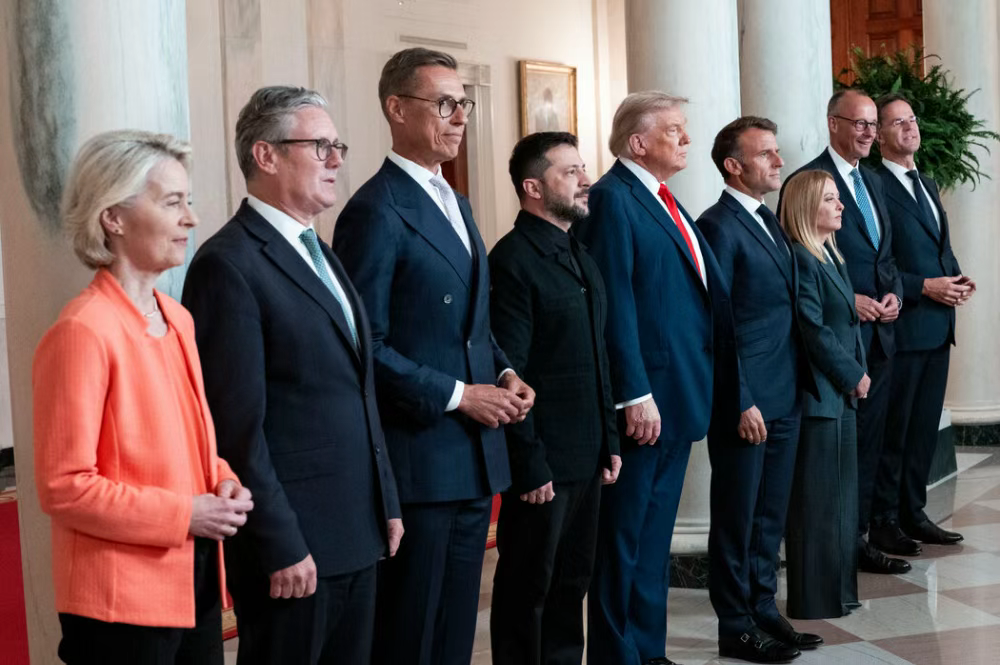 当泽连斯基穿上西装