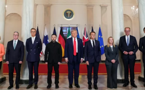 当泽连斯基穿上西装