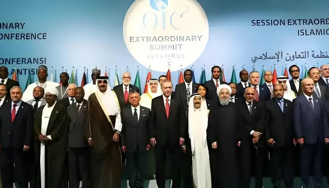 内塔尼亚胡地图开疆,中东炸锅!以色列内部大佬:别疯了,快没子弹了!“大以色列”扩张计划,能成功吗?