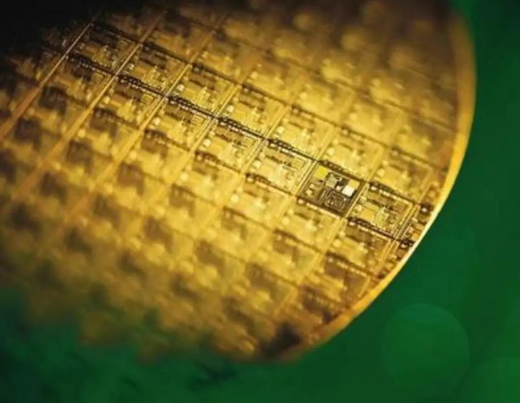 爆单了!中国大陆的芯片代工厂,订单多到接不过来,台系却缺订单