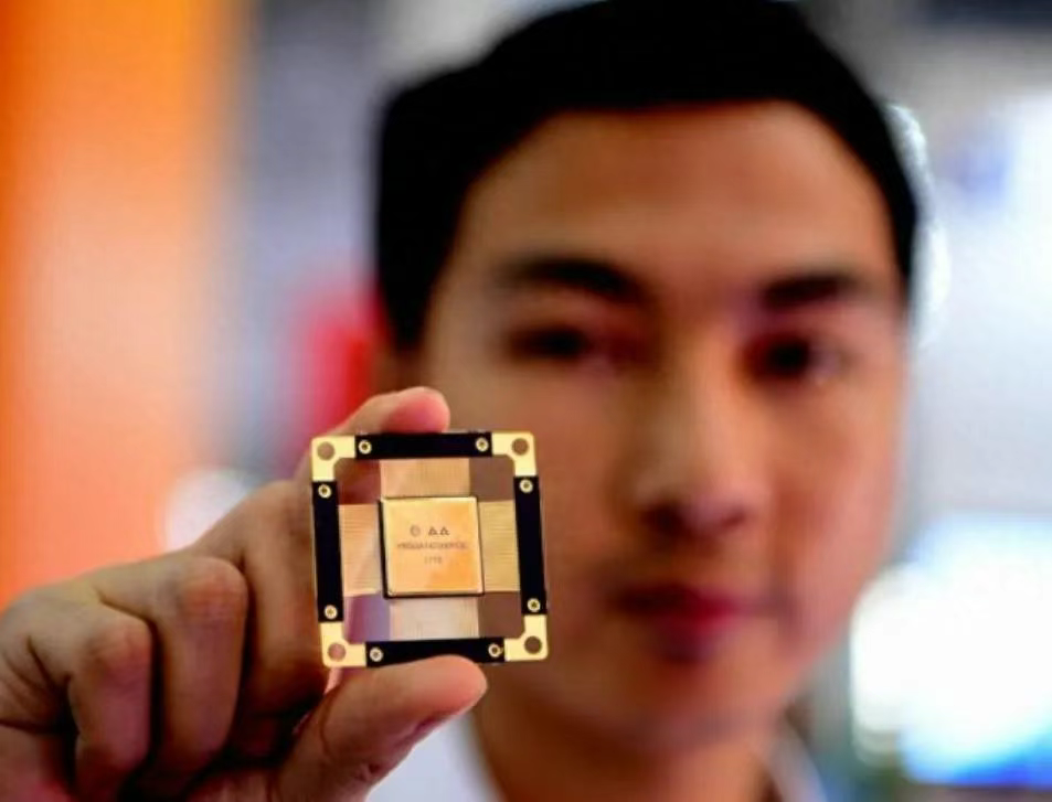 爆单了!中国大陆的芯片代工厂,订单多到接不过来,台系却缺订单