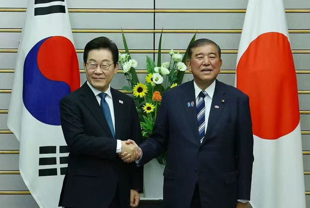 石破茂彻底不装了，搞起了卑鄙小动作：谁参加93阅兵就是反日