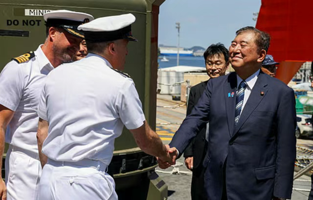 石破茂彻底不装了，搞起了卑鄙小动作：谁参加93阅兵就是反日