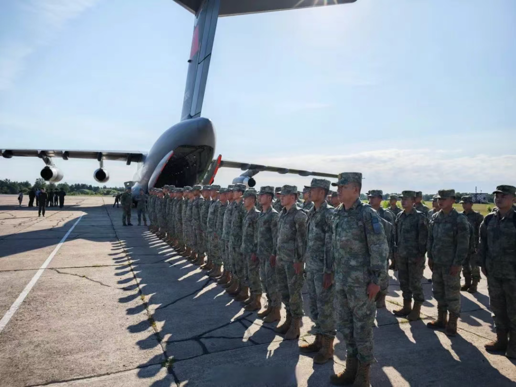 白俄为啥那么感谢解放军?这次出手救了他的命!