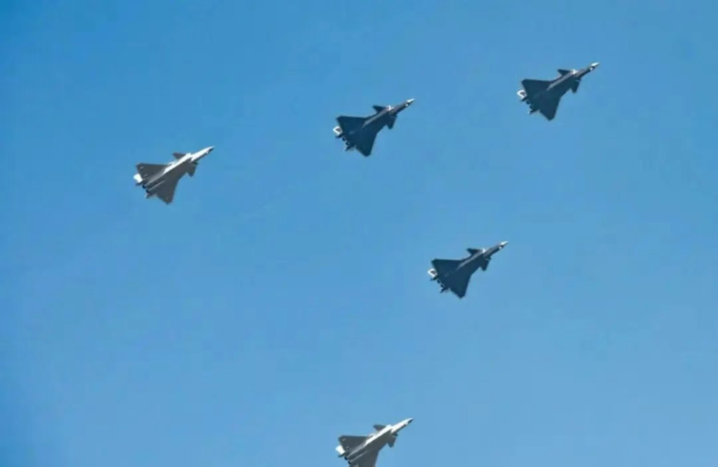 中国即将亮出长剑，给他们点颜色看看的时候到了！